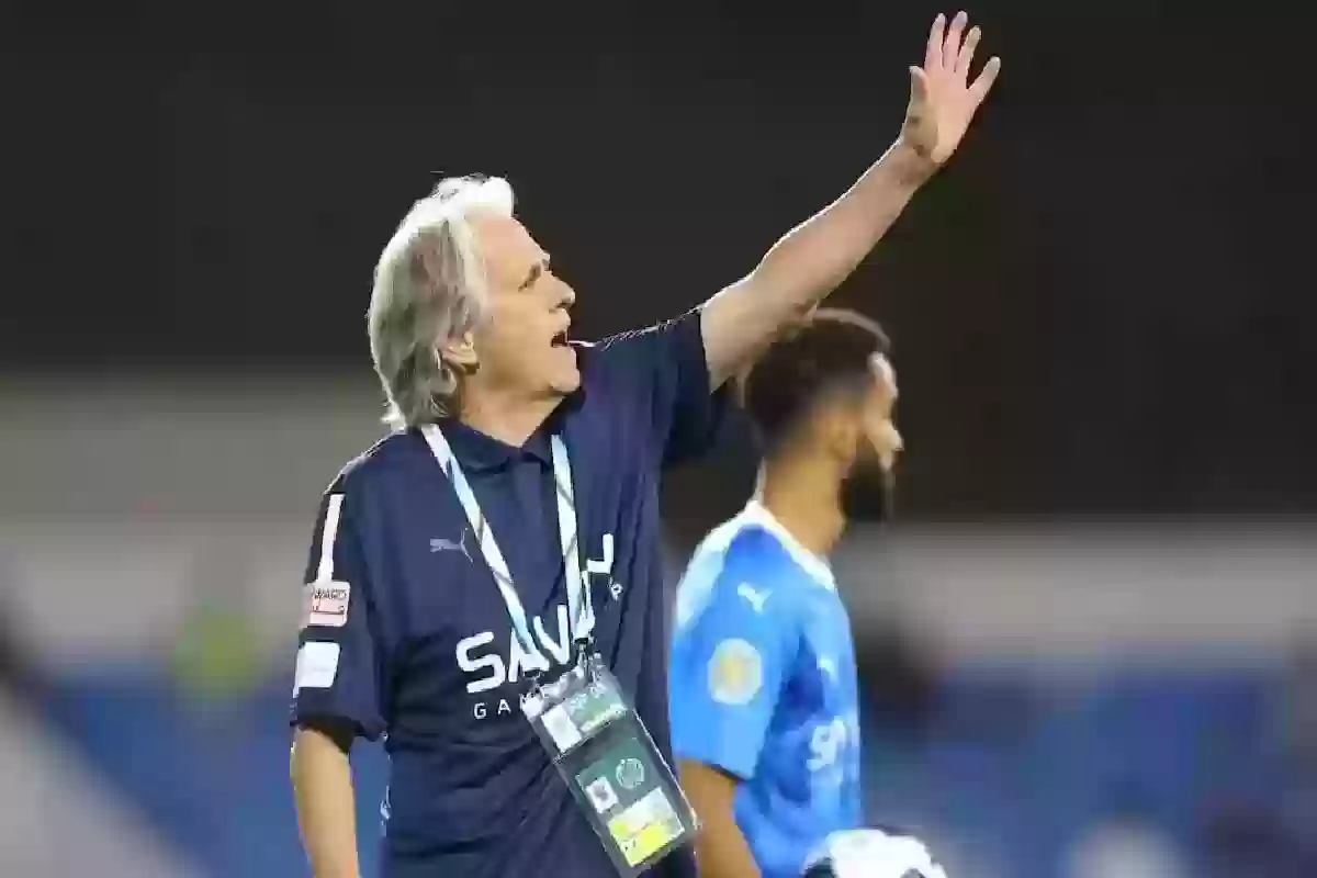 محمد نور يمدح أسطورة الهلال