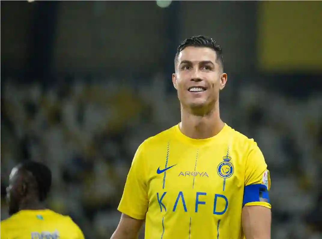 النصر يغري رونالدو بعرض خيالي