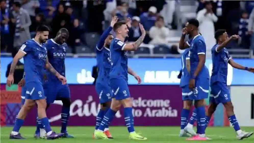 قرار تحكيمي مثير يغير نتيجة مباراة الهلال وباختاكور