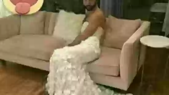 شاب سعودي يتزوج من صديقه