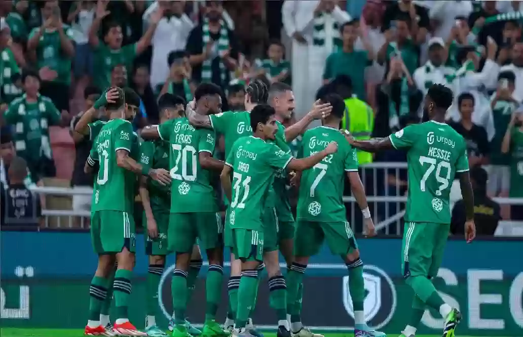 الأهلي السعودي يتدخل لإنقاذ مانشستر يونايتد