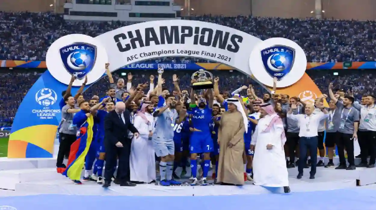 الهلال يحقق إنجاز تاريخي بتسعة ألقاب