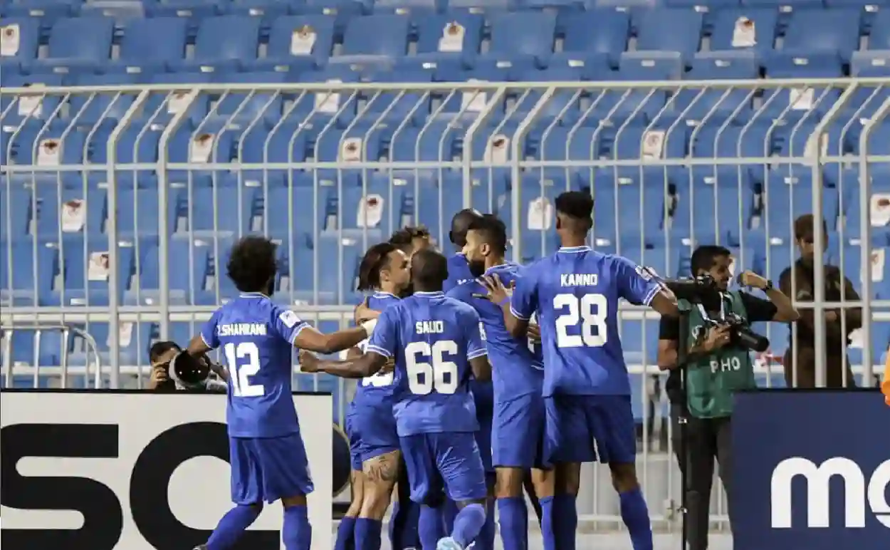 الهلال يضرب بقوة.. 9-0 تاريخية تمطر شباك الفتح