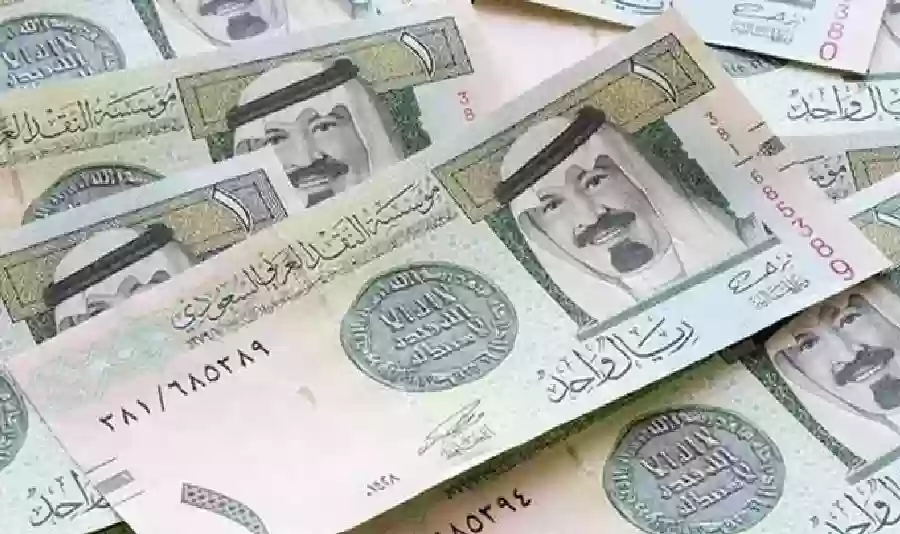 سعر الريال السعودي مقابل الدولار الأمريكي