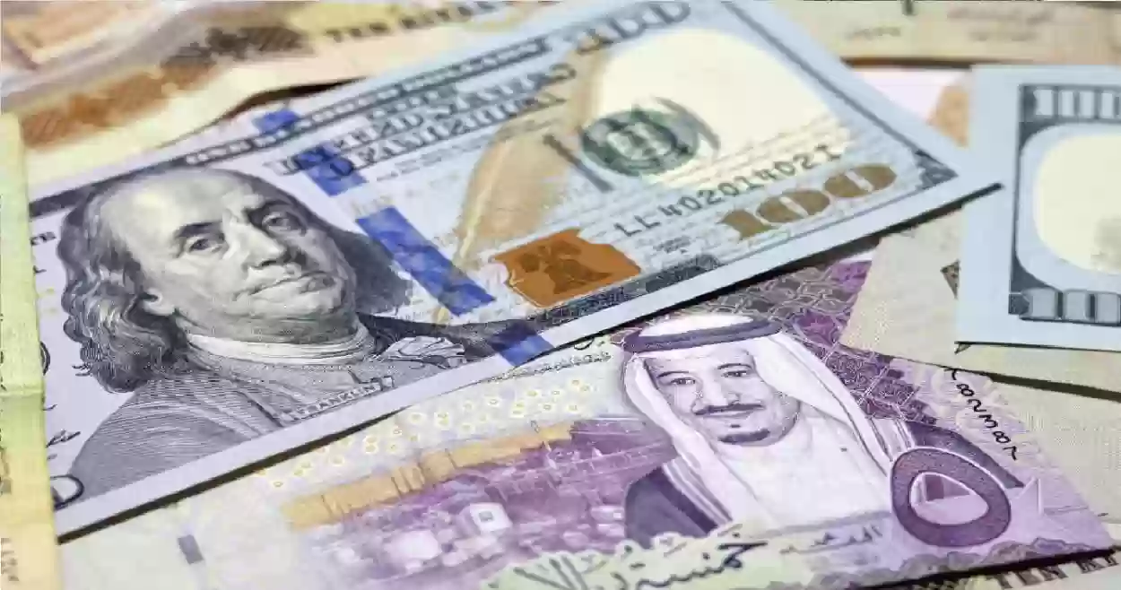 قلق سعودي من تأثيرات توقعات سعر الفائدة على الريال السعودي والدولار وباقي  العملات