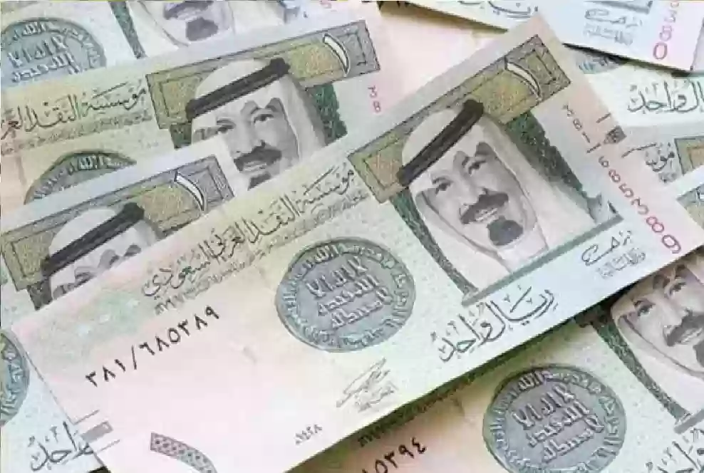 سعر 1000 ريال سعودي إلى جنيه مصري في السوق السوداء