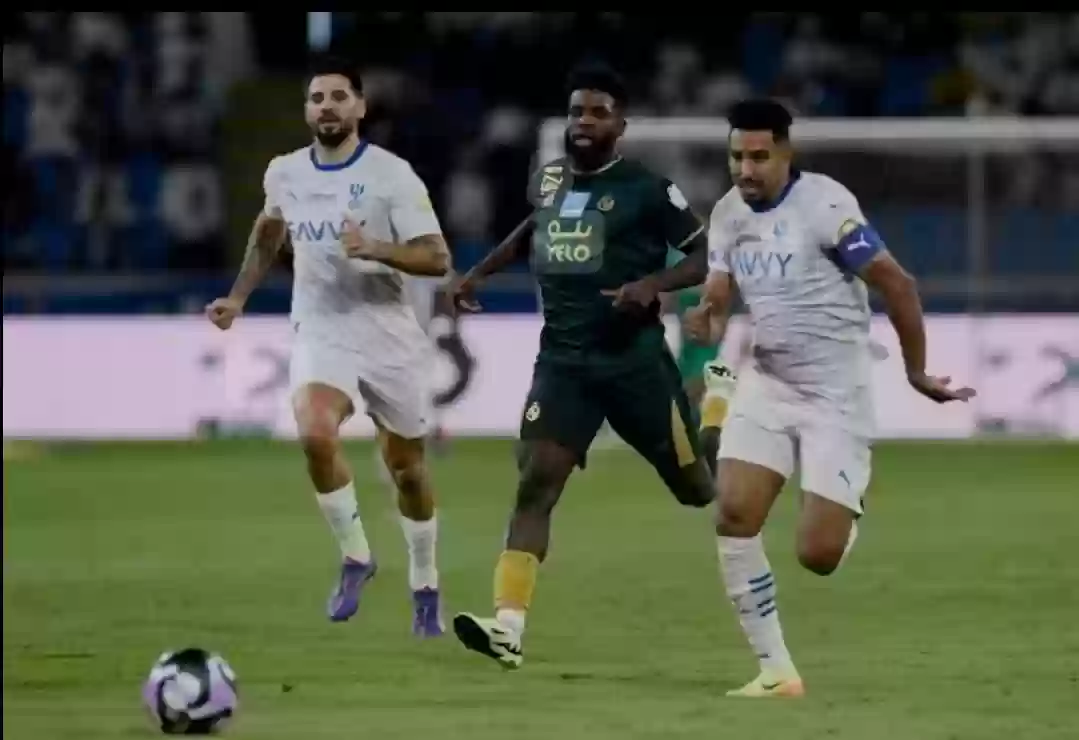 الهلال والخلود